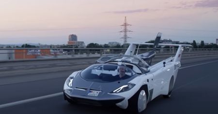 Niezwykłe auto ze Słowacji. W niecałe 3 minuty zamienia się w samolot