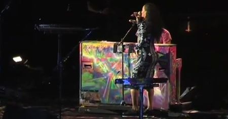Rihanna śpiewa "Umbrella" z Coldplay!