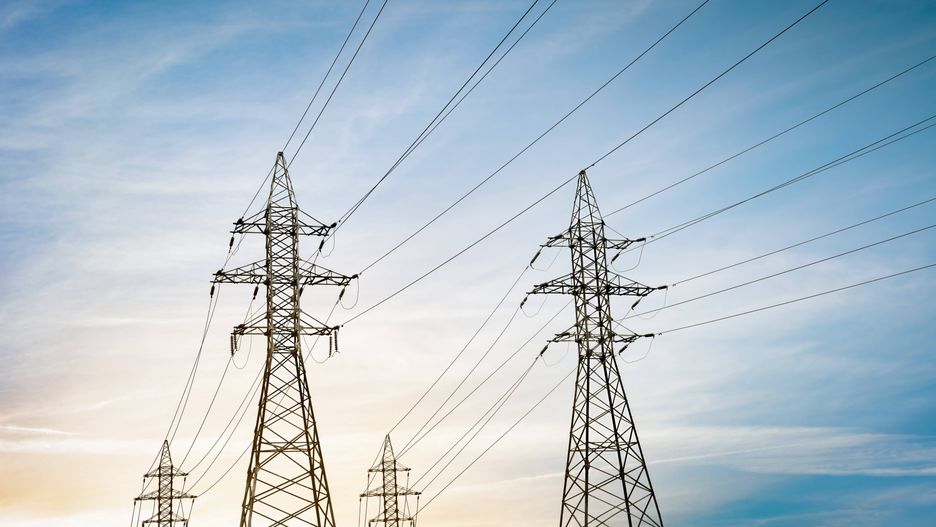 Słup energetyczny na działce