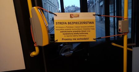 Od wtorku koniec stref buforowych w autobusach i trolejbusach
