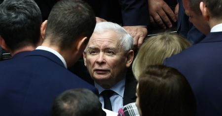 Jasny sygnał dla Kaczyńskiego. Jest nowy sondaż