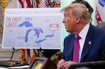 Trump naciska na Apple. Google już zmienił nazwę jeziora Ontario