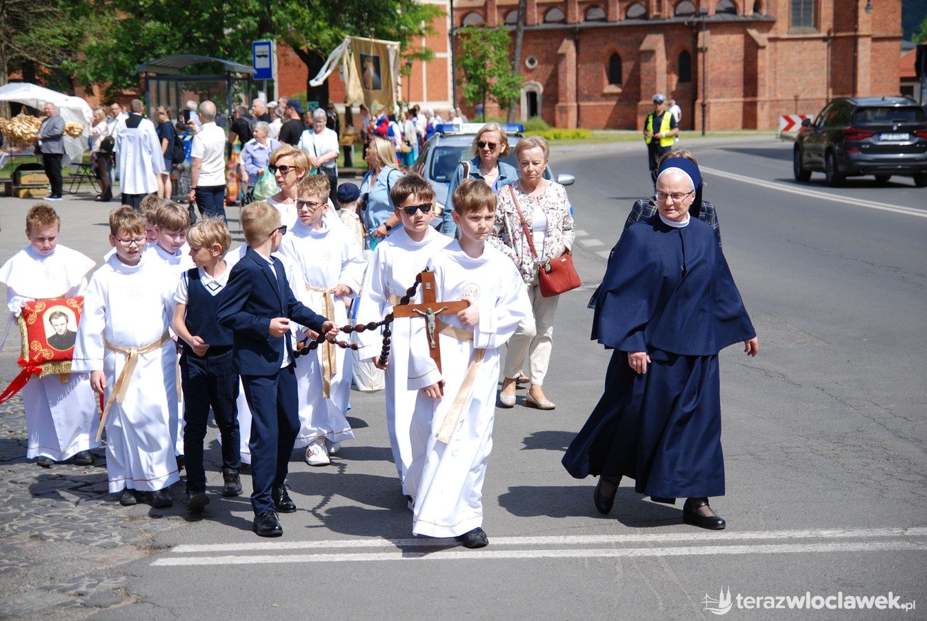 Miejska procesja Bożego Ciała przeszła ulicami Włocławka