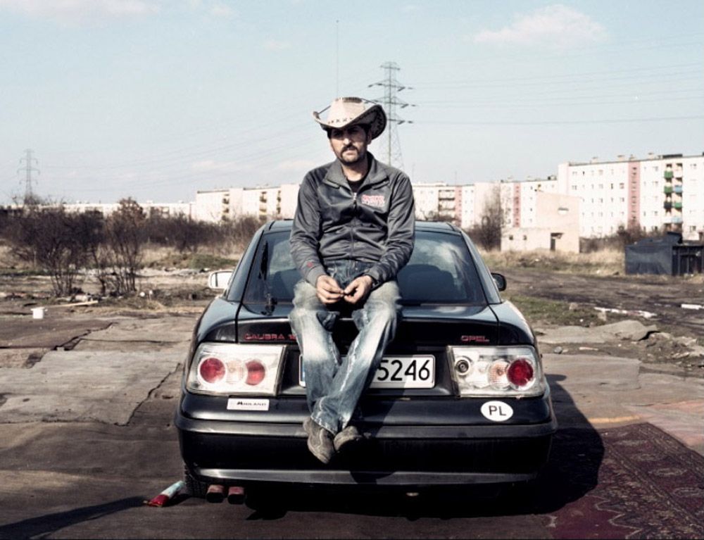 Stigma. Dokument fotograficzny Adama Lacha, który zmieni nasze nastawienie do Romów? [wywiad] 2