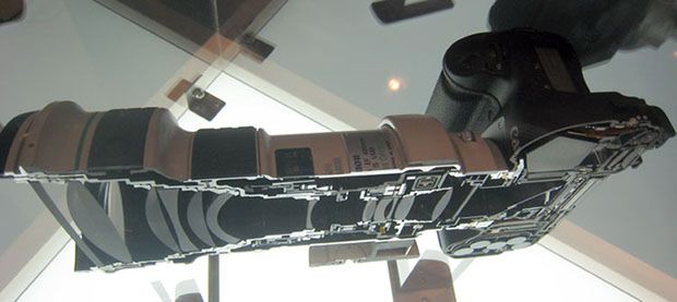 Canon 1Ds i 400 mm f/4 DO IS przecięte na pół 2