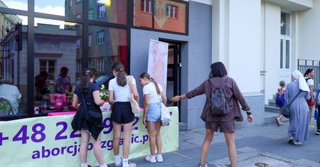 System je wypluł, prawica nęka. "Dostałyśmy z plaskacza od własnych sojuszniczek"