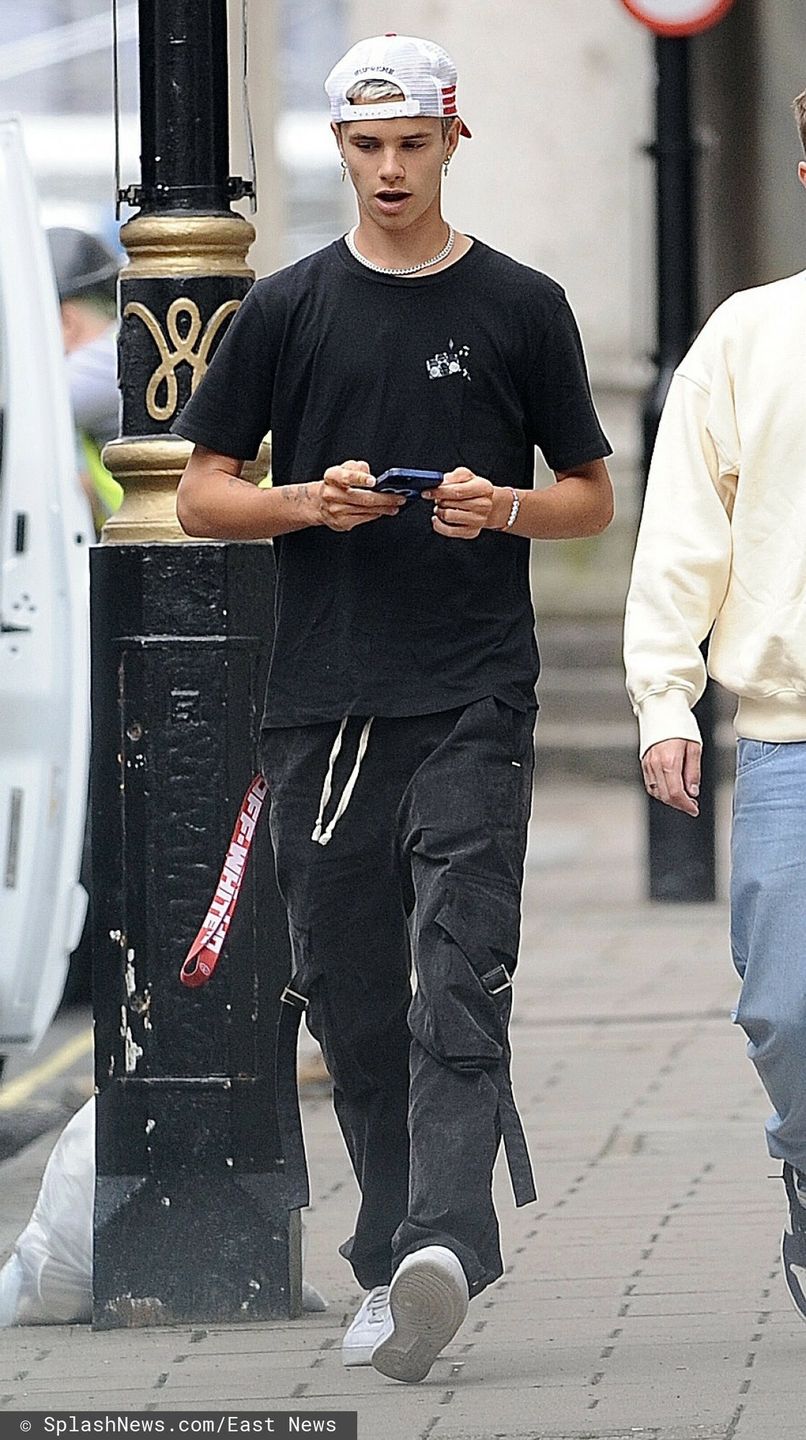 Romeo Beckham mknie przez Londyn w Maserati za pół miliona
