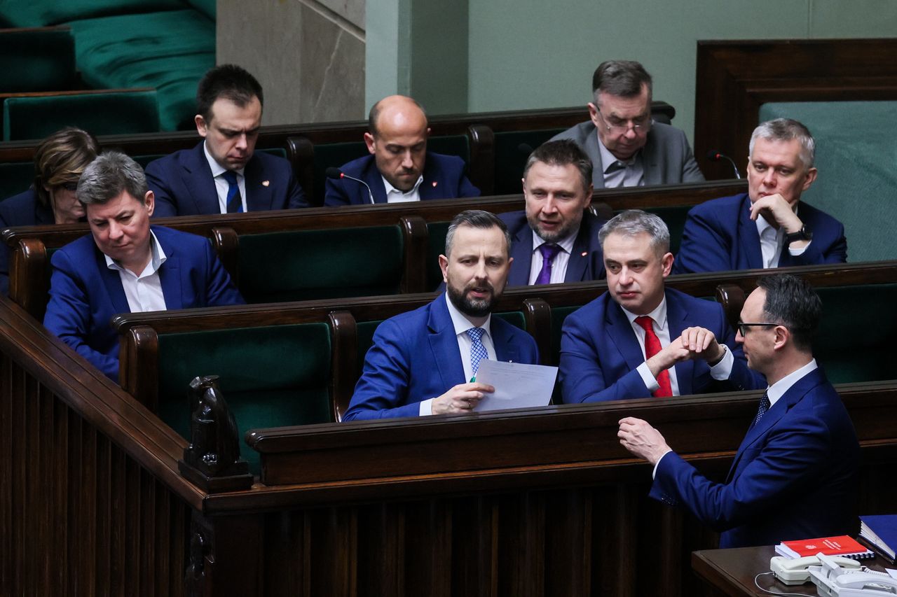 Mamy jeden najliczniejszych rządów w Europie. Liczy już 120 osób