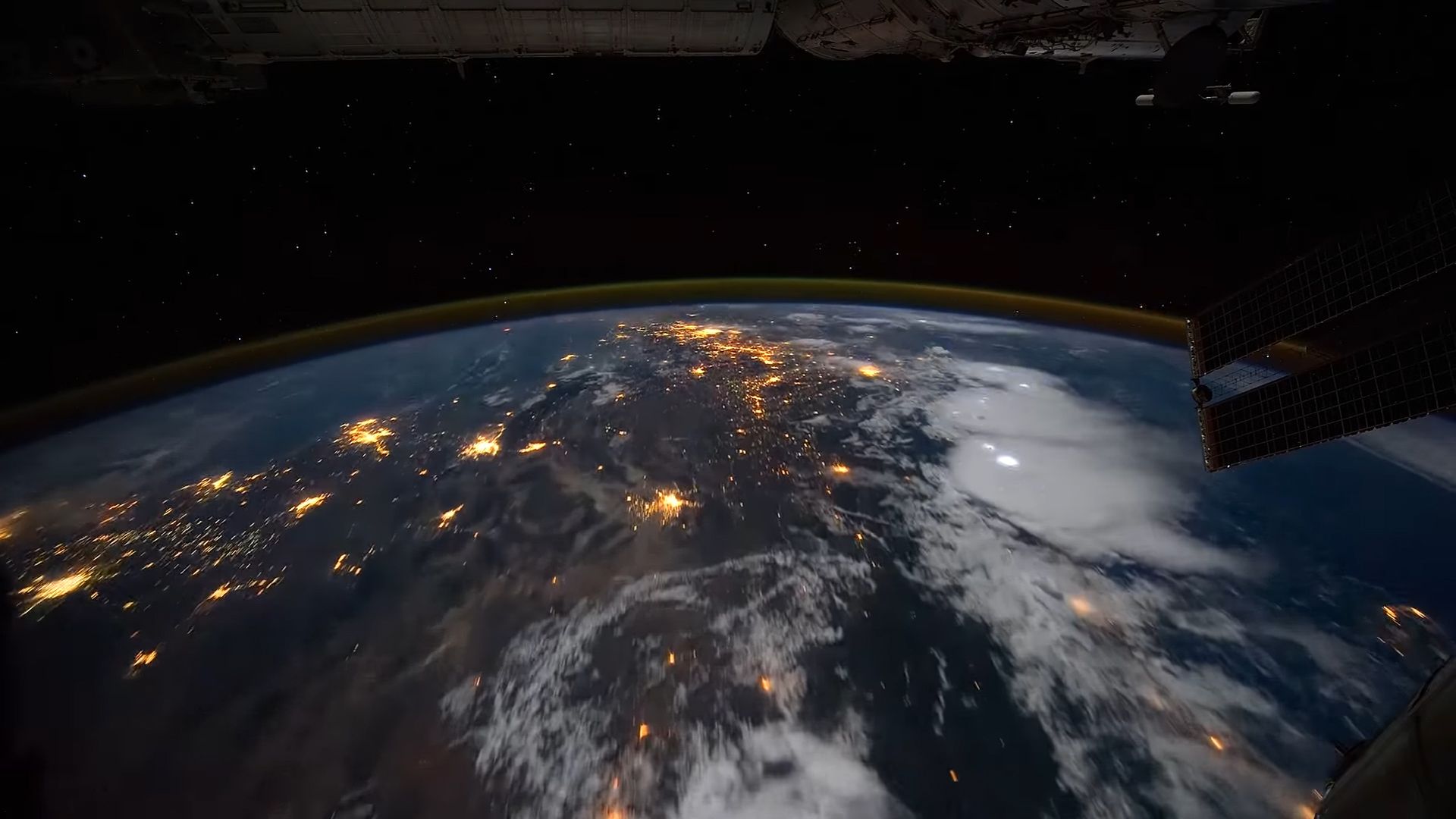 Ziemia nie z tego świata? Dzięki Nikonowi możemy zobaczyć nasza planetę od zupełnie innej strony 2