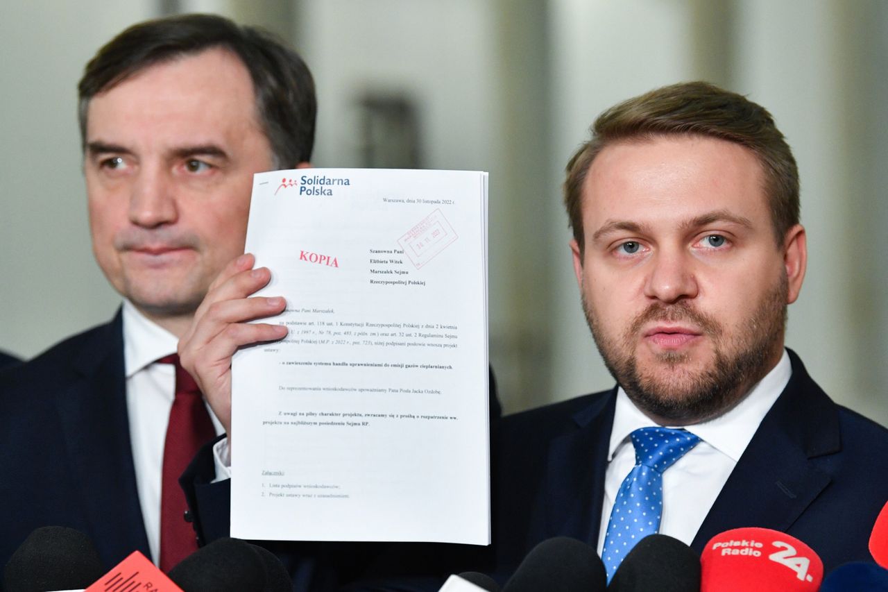Ozdoba krytykował premiera. Rzecznik PiS reaguje