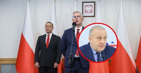 "Kandydatura konfliktu". Schetyna komentuje wybór Cenckiewicza