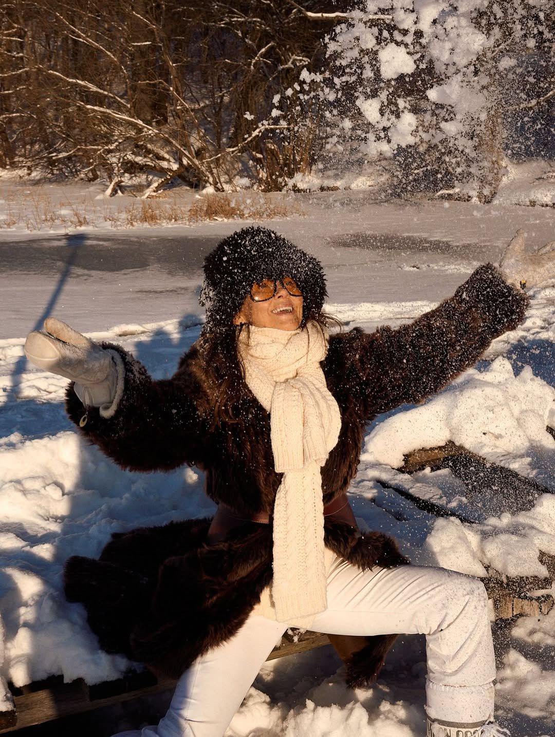 Kinga Rusin i Małgorzata Rozenek dokazują zimą na Mazurach