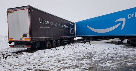 Autostrada A4. Droga zablokowana po wypadku TIR-ów. Potężne korki, trwa usuwanie ciężarówek