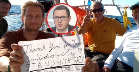 Starczewski promował siebie? "Tylko to zostało z tej misji"