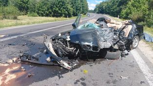 Z auta mało co zostało. Tragedia we Frampolu