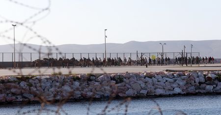 Skandal z policją i migrantami w Grecji. "Rozbierani i wykorzystywani"