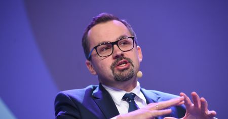 PiS dofinansowuje "faszystowskie bojówki"? Horała odpiera zarzuty