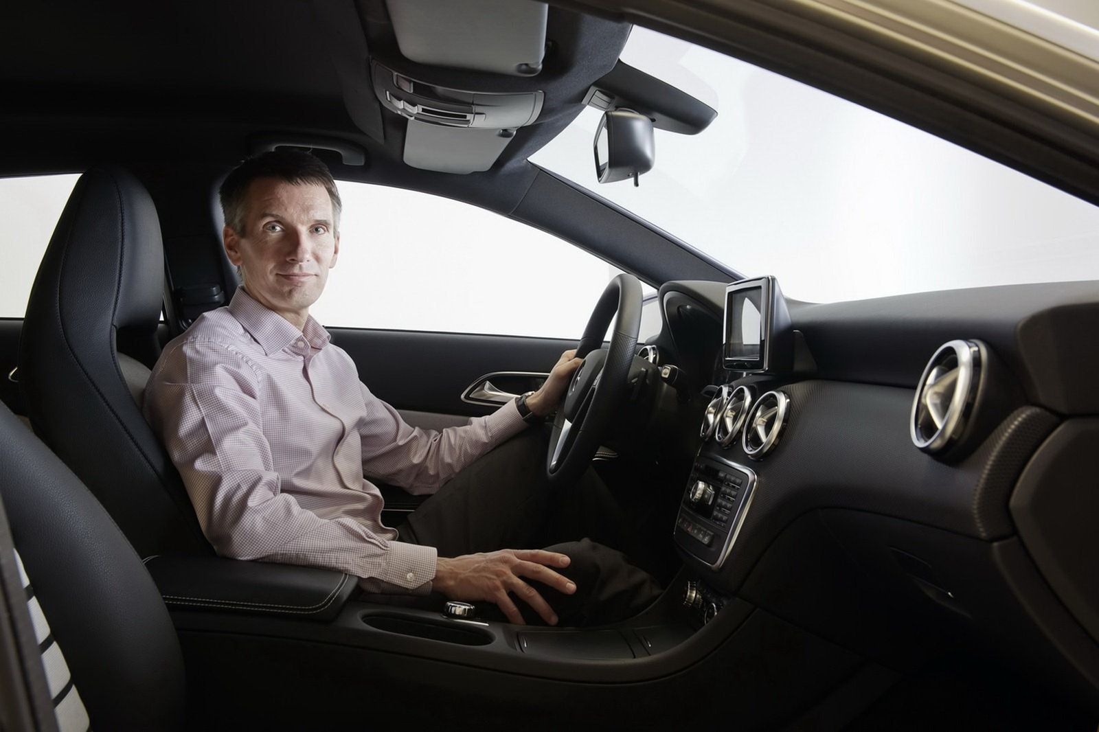 Mercedes-Benz klasy A (W176) - obszerna galeria prosto od producenta 129