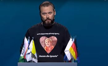 Stanowski złamał zasady podczas debaty. Oto co miał na pulpicie