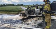 Pożar samochodu w Murzynowie. Strażacy interweniowali na drodze wojewódzkiej!
