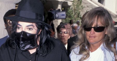 Tak dziś wygląda była żona i matka dzieci Michaela Jacksona. Debbie Rowe walczyła z rakiem i po latach pojednała się z córką