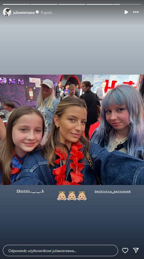 Julia Wieniawa z siostrami