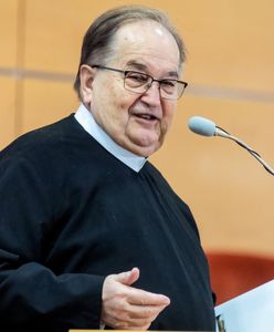 O. Rydzyk posłuchał lekarzy i zaszczepił się trzy razy. "Znałem takich, co ich nie słuchali i wąchają kwiatki od spodu"