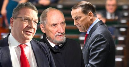 Bojkot przemówienia Sikorskiego. Politycy PiS tłumaczą wyjście z sali