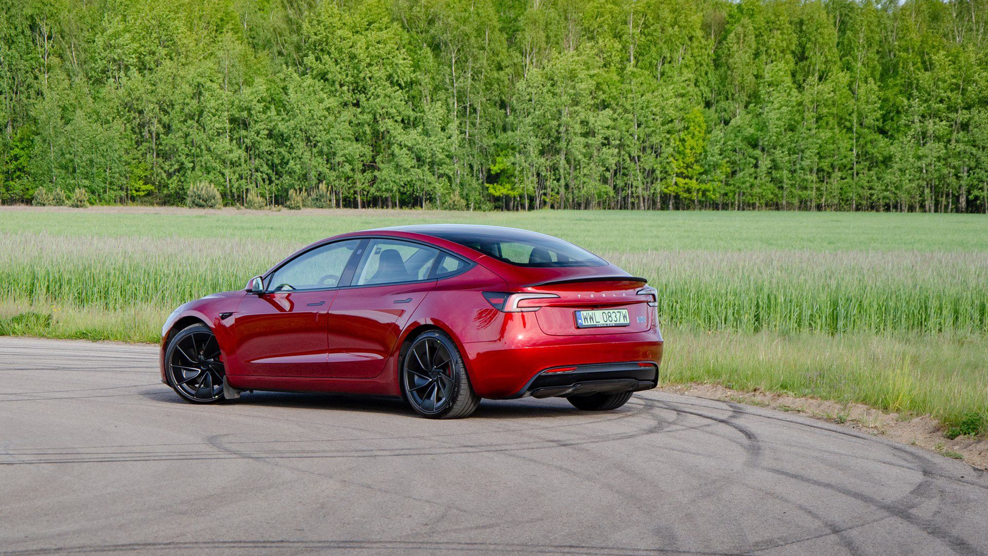 Tesla Model 3 Performance