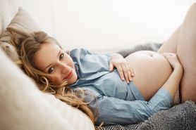 6 miesiąc ciąży – kalendarz ciąży. Wygląd dziecka, wielkość brzucha