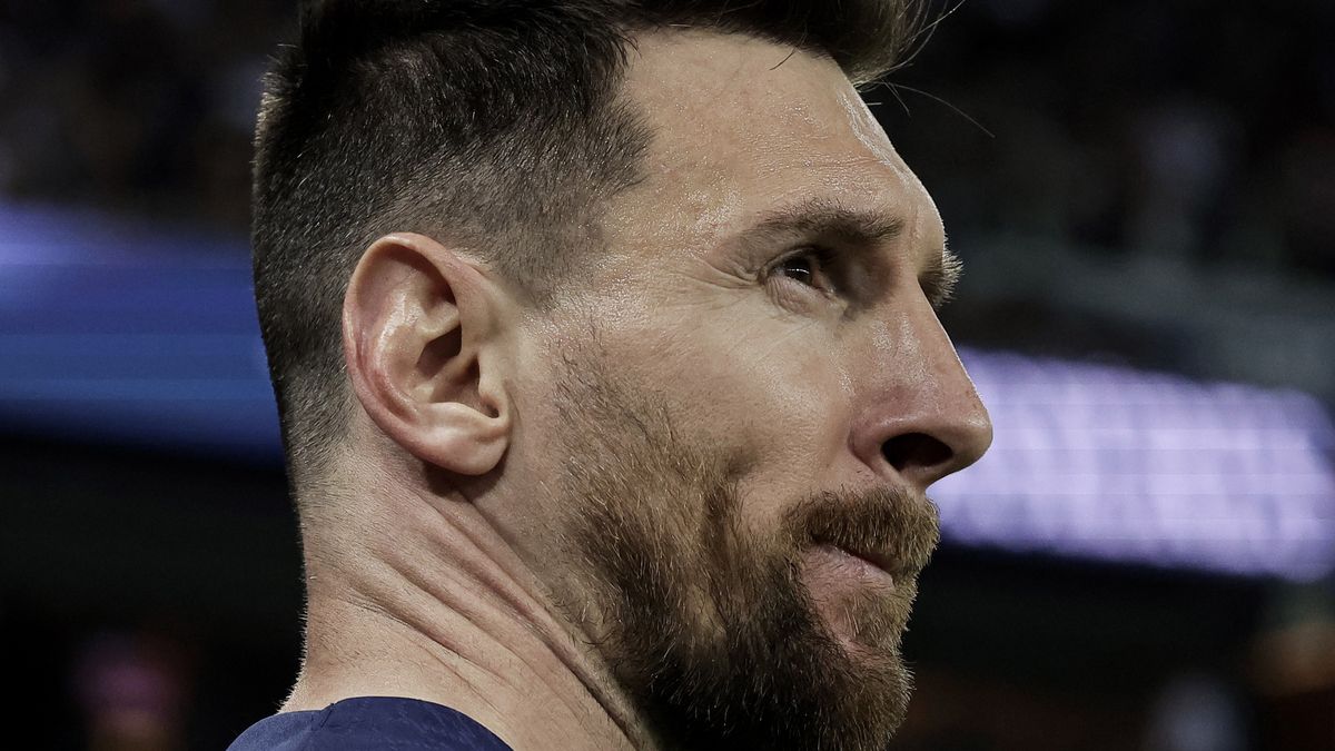 Paris Saint Germain's Lionel Messi reacts during the French Ligue 1 soccer match between Paris Saint Germain and Clermont Foot 63 in Paris, France, 03 June 2023. EPA/CHRISTOPHE PETIT TESSON Dostawca: PAP/EPA.