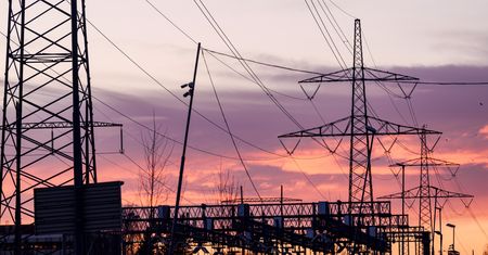Ogromne linie energetyczne problemem w Europie. "Źródło napięć"
