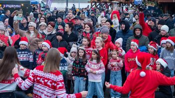 Łekno: Świąteczna atmosfera na Jarmarku Mikołajkowym