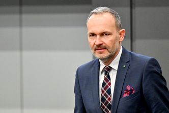 Odszedł z rządu Tuska, by wyjechać do Brukseli. Oto wynik Krzysztofa Hetmana