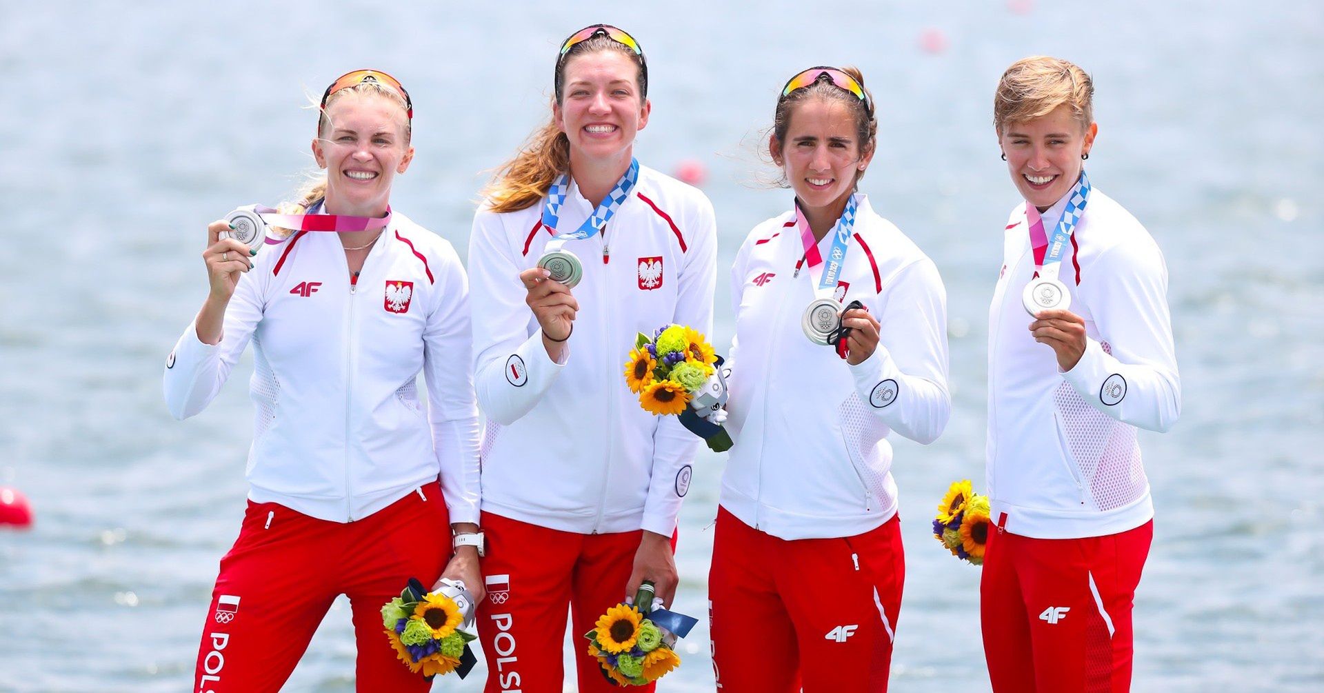 Agnieszka Kobus-Zawojska (z lewej) to srebrna medalistka w wioślarskiej czwórce podwójnej kobiet podczas Igrzysk Olimpijskich w Tokio. 