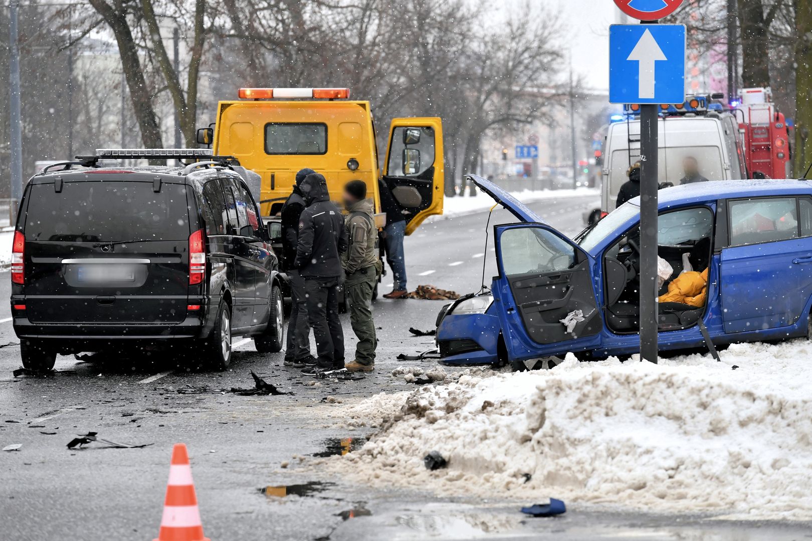 Wypadek samochodu SOP w Warszawie. Trzy osoby trafiły do szpitala