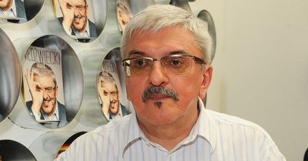 Afera w Trójce. Marek Niedźwiecki wciąż widnieje jako prowadzący Listy Przebojów Trójki