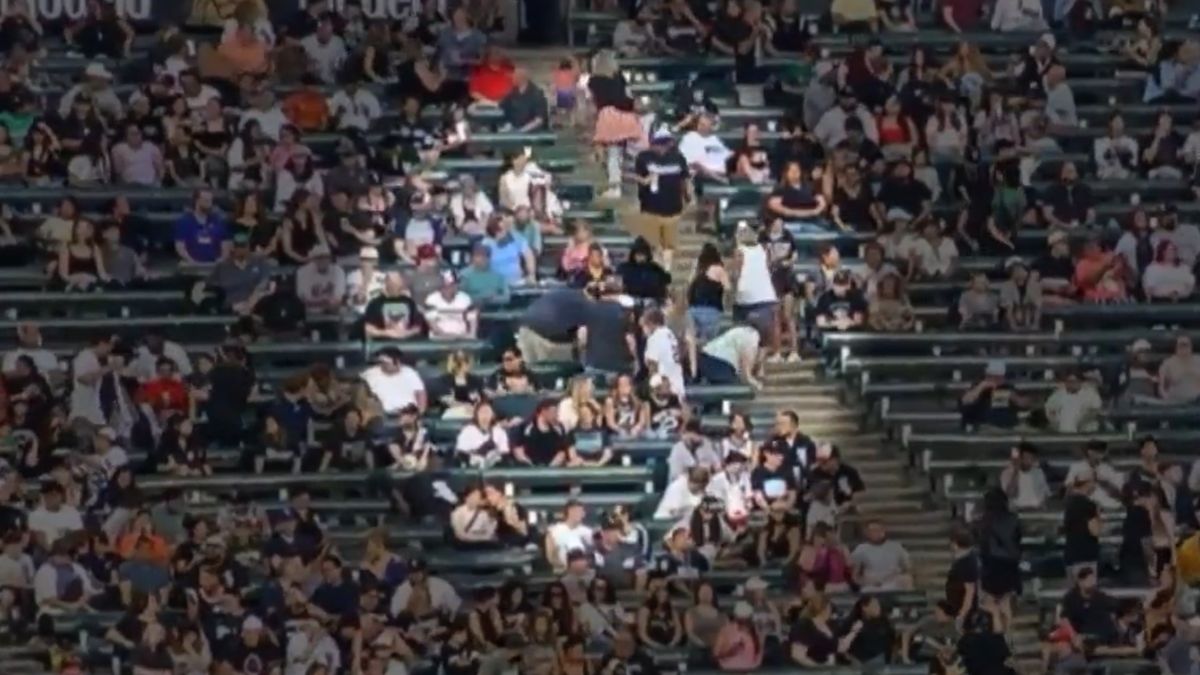 Na stadionie w Chicago padły strzały