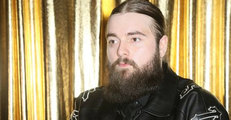 Bedoes zaskakuje fanów. "Za dwa lajki" kupił buty dwóm chłopakom