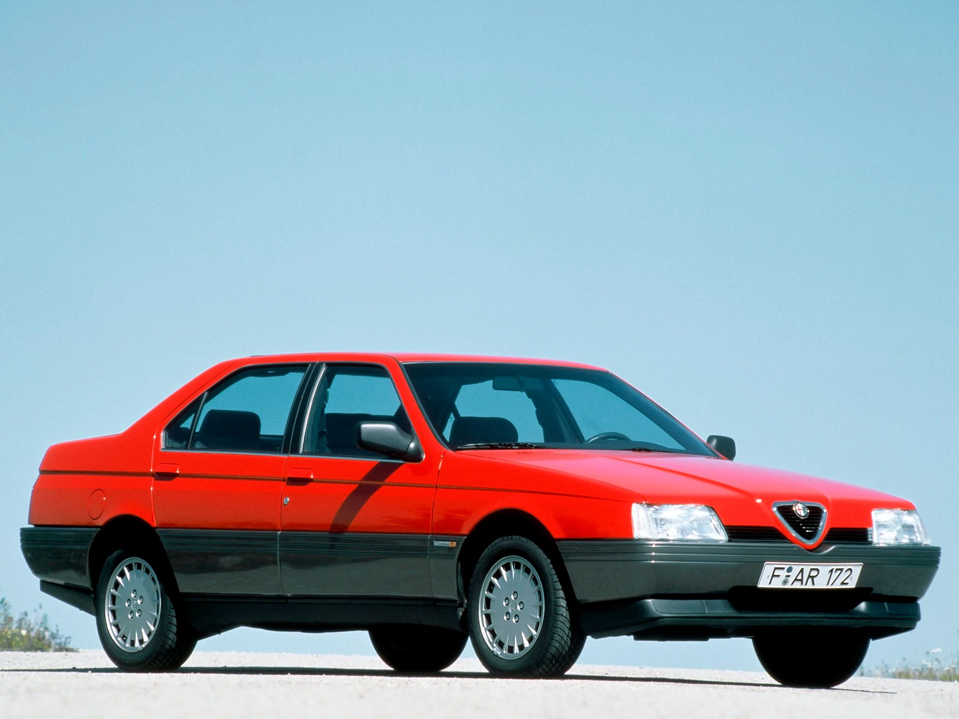 Alfa Romeo 164 1
