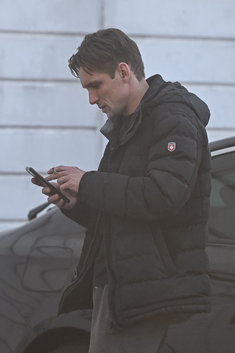 Agnieszka Kaczorowska stroi miny w kierunku Filipa Gurłacza