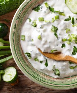 Tzatziki – grecki sos do grillowanych mięs