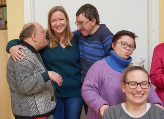 Fundacja "Sprawni Inaczej": rehabilitacja, terapia, wsparcie twórczości ludzi z niepełnosprawnościami