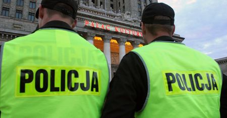 Policyjna impreza zakończona bijatyką o żonę. Prokurator stawia zarzuty