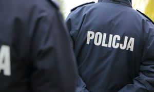 Jechał po pijaku. Wpadł przez własny telefon