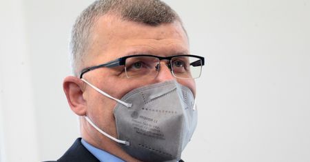 Dr Grzesiowski odpowiada ministrowi Niedzielskiemu. Wnioski są jednoznaczne