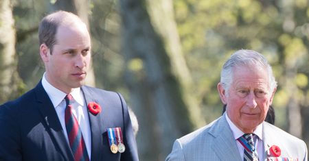 Król Karol i William w ogniu krytyki. Zabrakło ich na ważnym pogrzebie