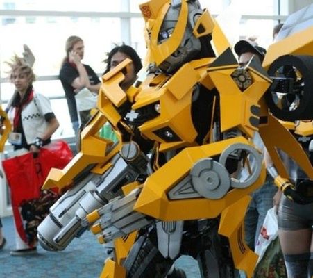Bumblebee - najlepsze transformerowe przebranie w historii