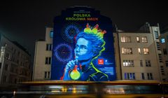 ORLEN wprowadza Marię Skłodowską-Curie na ulice polskich miast