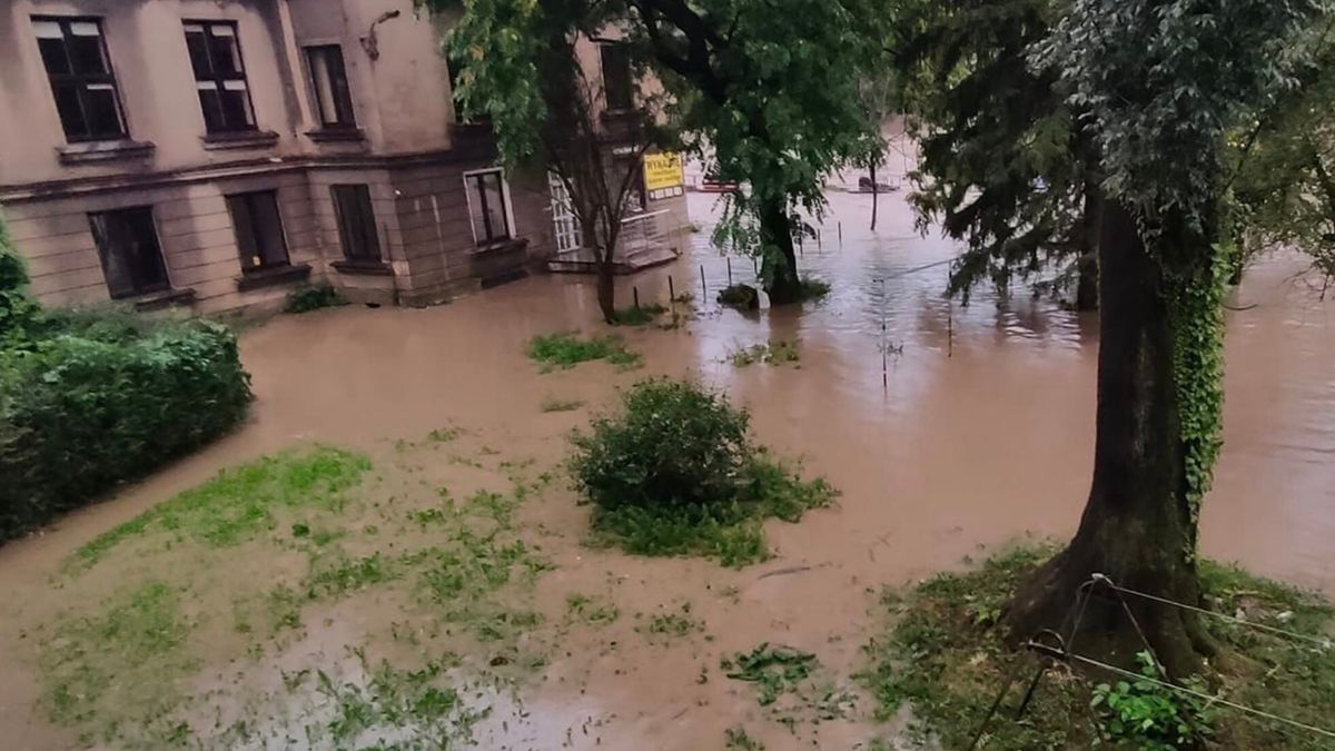 Powódź w Cieszynie. Słynna Wenecja cieszyńska pod wodą